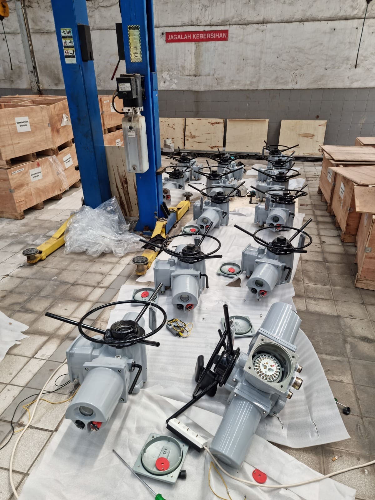 VV Electric Actuator AKB (7) VV Electric Actuator AKB (7)